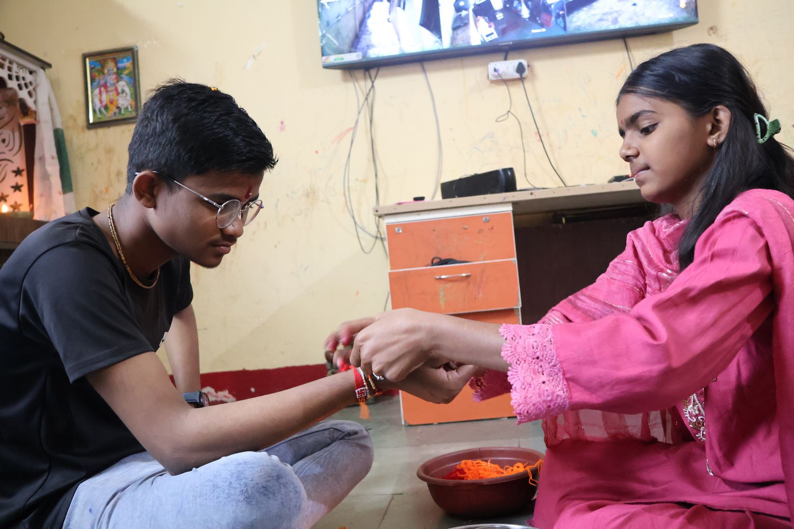 रक्षाबंधन — भगिनींचा सहभाग