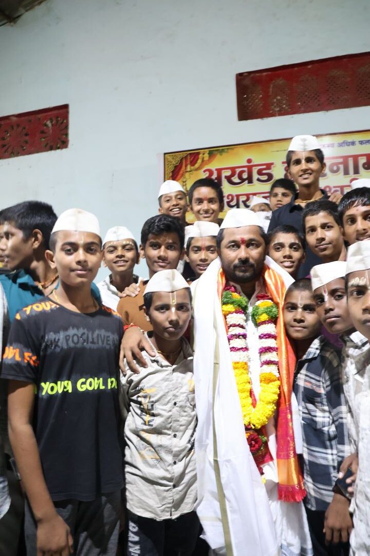 वाढदिवस सोहळ्यातील उत्साह