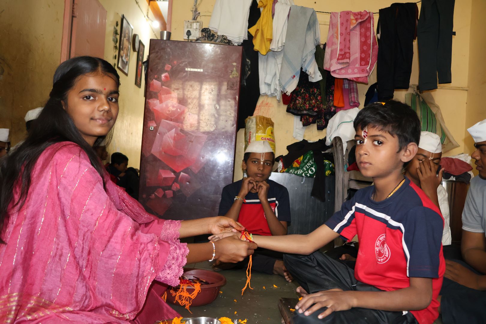 रक्षाबंधन — भगिनींचा सहभाग