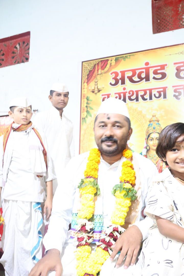 गुरुपौर्णिमा — विद्यार्थ्यांचे गायन