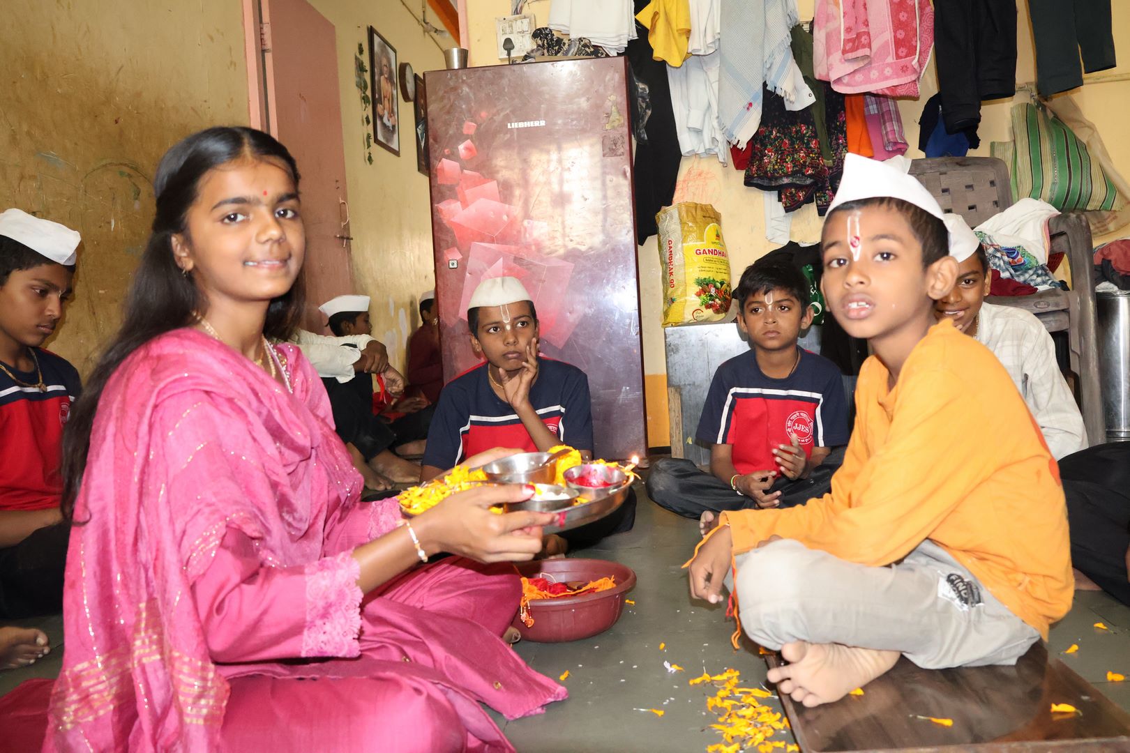 रक्षाबंधनाचा स्नेहबंध